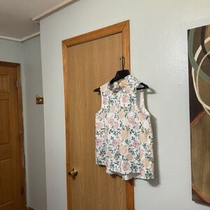 NoaBoa NWT Large Multi-Color w/Floral Print Sleeveless TIe-Back Blouse - EUC